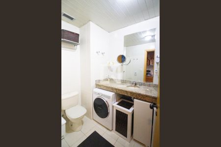 Banheiro e Área de Serviço de kitnet/studio à venda com 1 quarto, 35m² em Jardim São Paulo(zona Norte), São Paulo