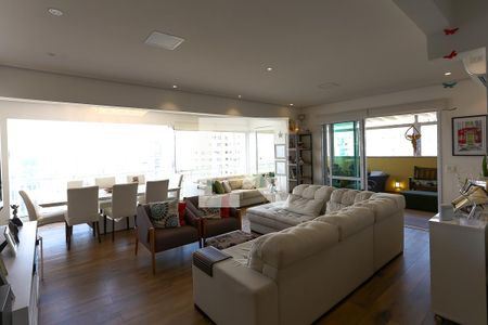 Sala de apartamento à venda com 3 quartos, 172m² em Vila Suzana, São Paulo