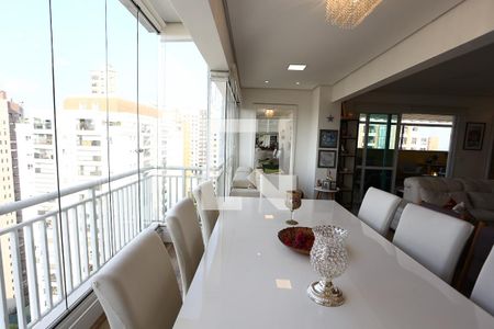 Sala de apartamento à venda com 3 quartos, 172m² em Vila Suzana, São Paulo