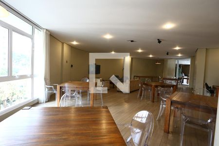 Apartamento à venda com 172m², 3 quartos e 3 vagasÁrea comum - Salão de festas