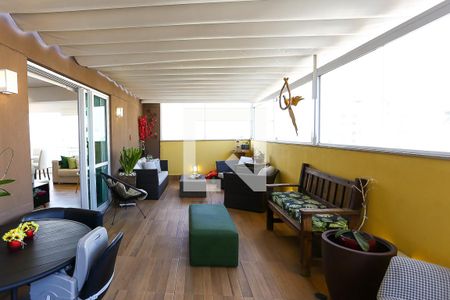 varanda de apartamento à venda com 3 quartos, 172m² em Vila Suzana, São Paulo