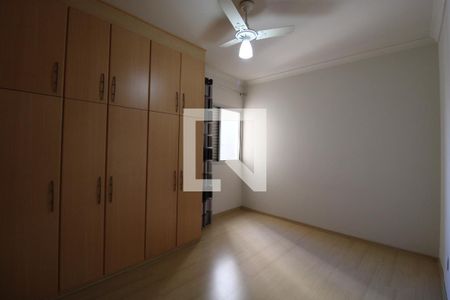 Quarto de apartamento à venda com 1 quarto, 61m² em Vila Itapura, Campinas
