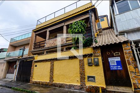 Fachada de casa para alugar com 2 quartos, 140m² em Fonseca, Niterói