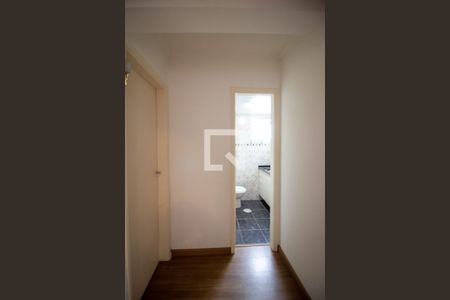 Apartamento para alugar com 70m², 2 quartos e 1 vagaCorredor