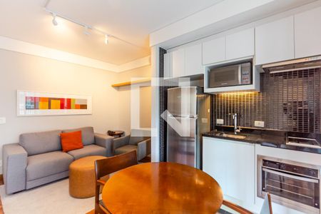 Sala/Cozinha de apartamento à venda com 1 quarto, 43m² em Vila Olímpia, São Paulo