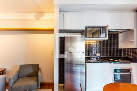 Sala/Cozinha de apartamento à venda com 1 quarto, 43m² em Vila Olímpia, São Paulo