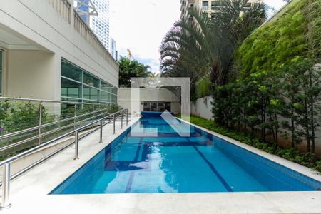 Apartamento à venda com 43m², 1 quarto e 1 vaga Apartamento à venda com 43m², 1 quarto e 1 vagaÁrea comum - Piscina