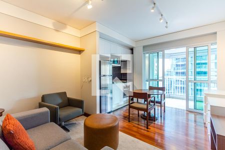 Sala/Cozinha de apartamento à venda com 1 quarto, 43m² em Vila Olímpia, São Paulo