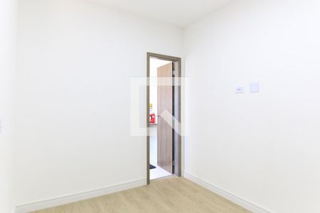 Apartamento para alugar com 74m², 2 quartos e 1 vagaSuíte