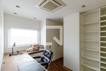 Apartamento à venda com 408m², 3 quartos e 5 vagasEscritório