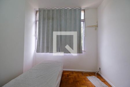 Apartamento à venda com 95m², 3 quartos e 1 vagaQuarto 2