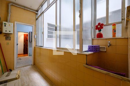 Apartamento à venda com 95m², 3 quartos e 1 vagaÁrea de Serviço