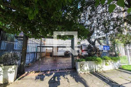 Casa à venda com 201m², 3 quartos e 2 vagasFachada