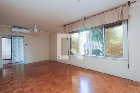 Sala de Estar de casa à venda com 5 quartos, 300m² em São Sebastião, Porto Alegre
