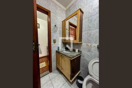 Casa para alugar com 300m², 5 quartos e 5 vagasBanheiro da Suíte 1