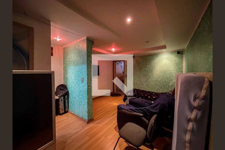 Casa para alugar com 300m², 5 quartos e 5 vagasSala de Tv