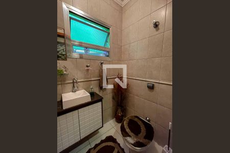 Casa para alugar com 300m², 5 quartos e 5 vagasLavabo