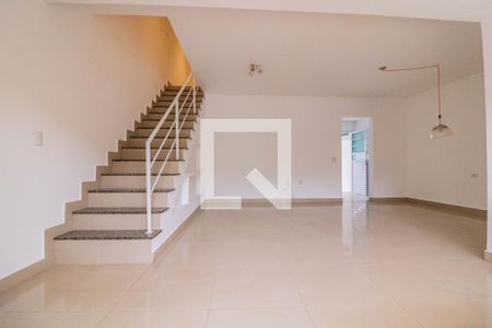 Sala de casa para alugar com 2 quartos, 150m² em Planalto Paulista, São Paulo