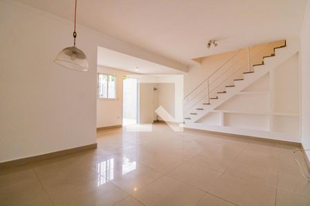 Sala de casa para alugar com 2 quartos, 150m² em Planalto Paulista, São Paulo