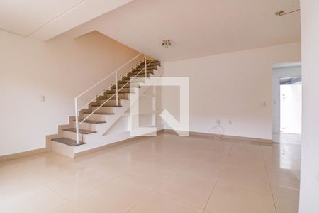 Sala de casa para alugar com 2 quartos, 150m² em Planalto Paulista, São Paulo