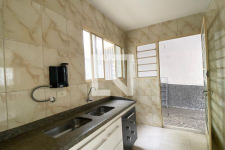 Casa à venda com 240m², 4 quartos e 3 vagasCozinha