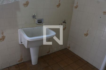 Casa para alugar com 80m², 2 quartos e sem vagaÁrea de Serviço