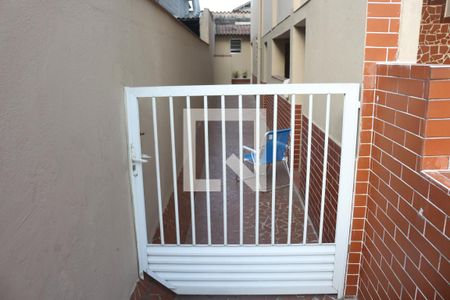 Casa para alugar com 80m², 2 quartos e sem vagaEntrada