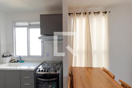 Salas de apartamento à venda com 2 quartos, 41m² em Jardim Esmeraldina, Campinas