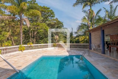 Casa de condomínio para alugar com 16m², 6 quartos e 5 vagasPiscina