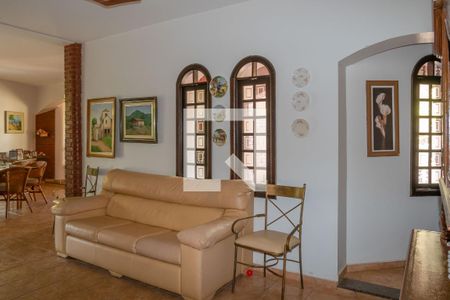 Casa de condomínio para alugar com 16m², 6 quartos e 5 vagasSótão