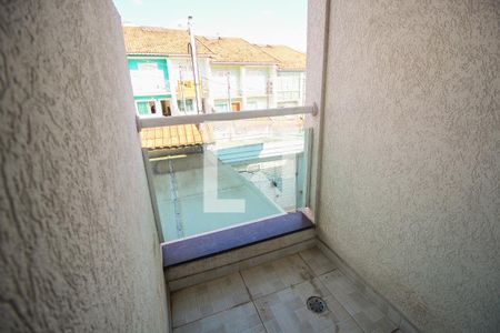 Casa à venda com 98m², 3 quartos e 2 vagas Casa à venda com 98m², 3 quartos e 2 vagasVaranda