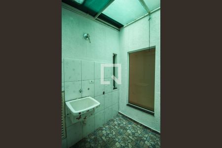 Casa à venda com 98m², 3 quartos e 2 vagas Casa à venda com 98m², 3 quartos e 2 vagasÁrea de Serviço