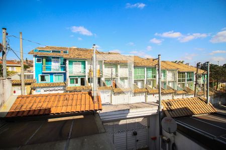Casa à venda com 98m², 3 quartos e 2 vagas Casa à venda com 98m², 3 quartos e 2 vagasVista da Varanda