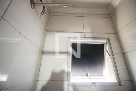 Casa à venda com 98m², 3 quartos e 2 vagas Casa à venda com 98m², 3 quartos e 2 vagasDetalhe Banheiro