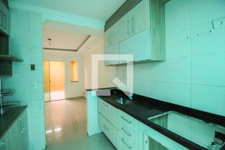 Casa à venda com 98m², 3 quartos e 2 vagas Casa à venda com 98m², 3 quartos e 2 vagasCozinha