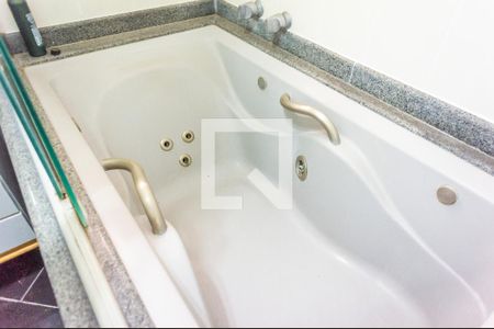 Apartamento à venda com 116m², 3 quartos e 2 vagasDetalhe Banheira