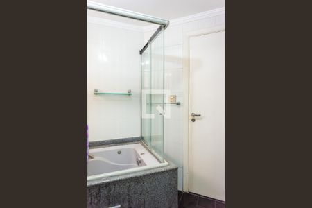 Apartamento à venda com 116m², 3 quartos e 2 vagasBanheiro da Suíte