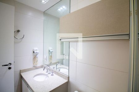 Banheiro de apartamento à venda com 2 quartos, 65m² em Chácara Santo Antônio (zona Sul), São Paulo