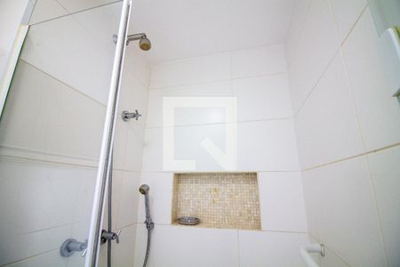 Banheiro de apartamento à venda com 2 quartos, 65m² em Chácara Santo Antônio (zona Sul), São Paulo