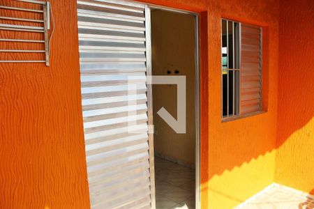 Varanda de casa para alugar com 2 quartos, 42m² em Jardim dos Ipês, Itaquaquecetuba