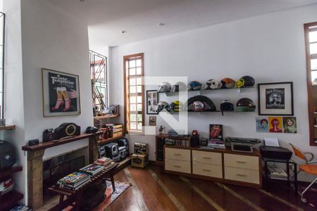 Casa de condomínio à venda com 350m², 5 quartos e sem vagaEscritório