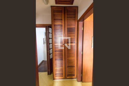 Casa de condomínio à venda com 350m², 5 quartos e sem vagaDetalhe