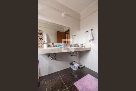 Casa de condomínio à venda com 350m², 5 quartos e sem vagaBanheiro