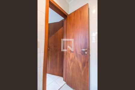 Casa de condomínio à venda com 350m², 5 quartos e sem vagaBanheiro de Serviço