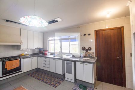 Casa de condomínio à venda com 350m², 5 quartos e sem vagaCozinha