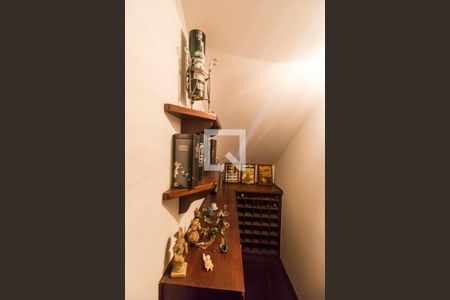 Casa de condomínio à venda com 350m², 5 quartos e sem vagaAdega