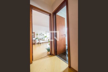 Casa de condomínio à venda com 350m², 5 quartos e sem vagaDetalhe