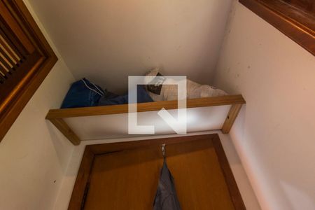 Casa de condomínio à venda com 350m², 5 quartos e sem vagaDepósito