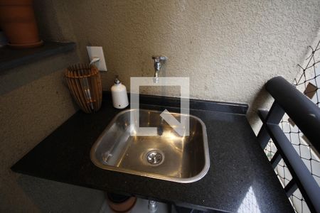 varanda de kitnet/studio para alugar com 1 quarto, 28m² em Sé, São Paulo