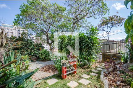 Apartamento à venda com 99m², 2 quartos e 1 vagaÁrea comum